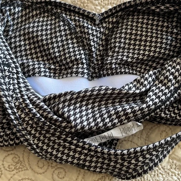 SAGE Set of 2 Sports Bras - Picture 5 of 8